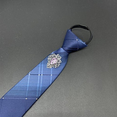 Cà vạt 6cm màu xanh bích chấm trắng thắt sẵn đính đá tím hồng sang trọng