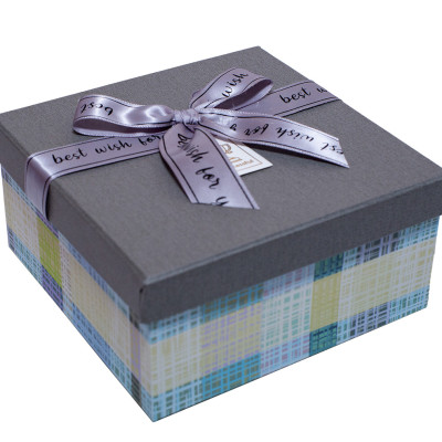 Hộp Quà Vuông  V026 Phượng Hoàng 14 x 14 x 7 cm- Giao mẫu ngẫu nhiên