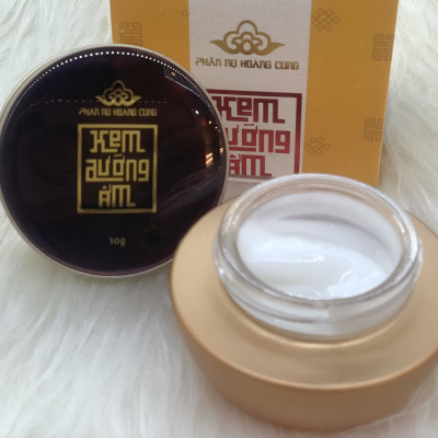 Kem dưỡng ẩm Phấn Nụ Hoàng Cung
