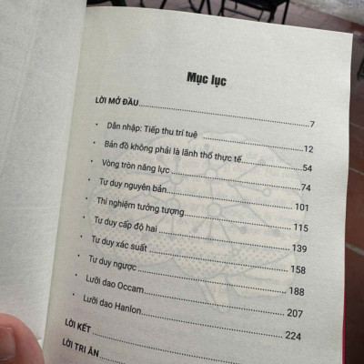 NHỮNG MÔ HÌNH TƯ DUY VĨ ĐẠI 1 - NHỮNG NGUYÊN TẮC TƯ DUY CỐT LÕI - Shane Parrish, Rhiannon Beaubien - Brian Nguyễn dịch - Ymate