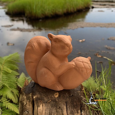 Tượng Sóc Gốm Đất Nung - Decor Sân Vườn