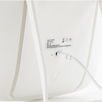 Gương Để Bàn Đèn LED Gương Cảm Ứng Để Bàn Trang Điểm Gương Có 3 Chế Độ Sáng Đổi Màu Sạc USB 23x16cm