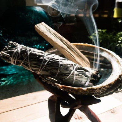 Sét xô trắng huyết rồng dragon blood và palo santo thanh tẩy nhà cửa (Combo03 Thanh tẩy mạnh)