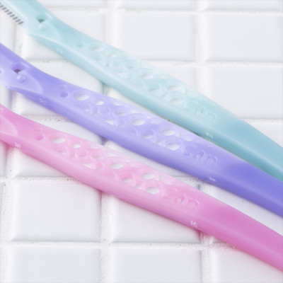 Dao Cạo Lông Mày Cán Nhựa Lưỡi Dao Thép Không Gỉ Kai For Women 17827