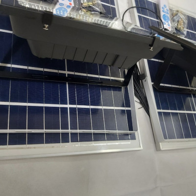 ĐÈN NGOÀI TRỜI, ĐÈN LED NĂNG LƯỢNG MẶT TRỜI SOLAR LIGHT 200W-JD8200