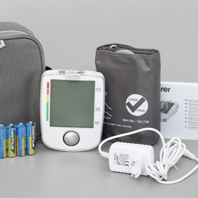 Máy Đo Huyết Áp Bắp Tay Beurer BM44 (Có Adapter)