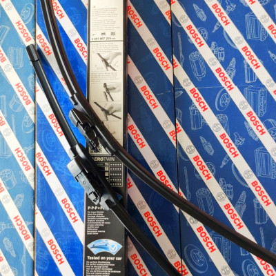 BỘ GẠT MƯA BOSCH AEROTWIN EURO SET PORSCHE MACAN - 20X24 (7296)