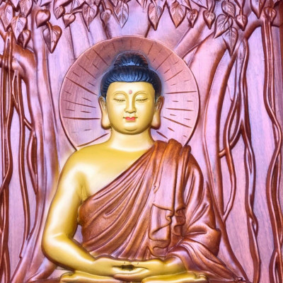 Tranh treo tường ,khắc tượng phật thích ca bằng gỗ hương đá tô làm mầu giả cổ kt 45×67×4cm