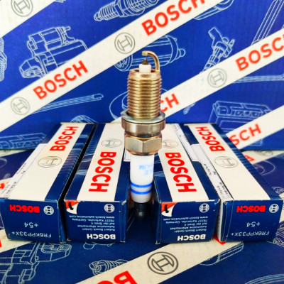 Bugi Bosch Chân Ngắn (Double Platinum) Tuýp 16 Ren 14 - Toyota Vios, Altis; Hyundai; Kia; Mitsubishi