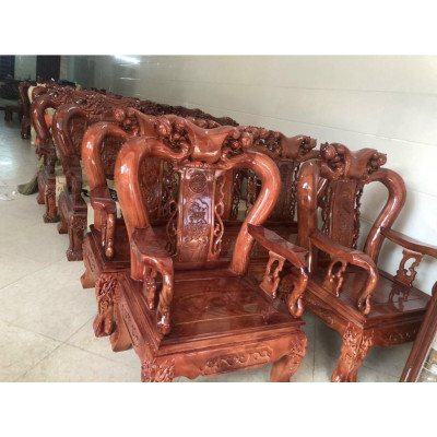 Bàn ghế gỗ lim giá thật