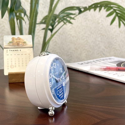 Đồng hồ Rhythm CRE313NR03 – KT 8.3 x 9.2 x 5.3cm.Vỏ nhựa. dùng PIN