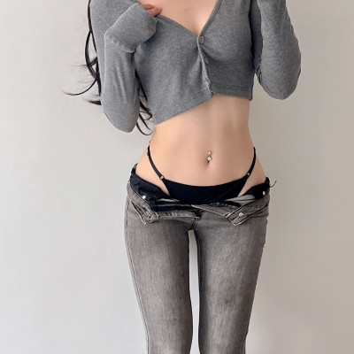 Quần lót nữ lọt khe Baby Like it bằng dây xích