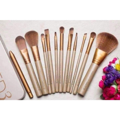 Set  cọ tán phấn 12 món kèm hộp đựng đa năng cao cấp ,đầu cọ mềm mịn và bám phấn , cán cọ dài thích hợp khi cầm ,thiết kế tinh xảo xinh xắn 