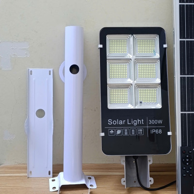 Đèn Năng Lượng Mặt Trời Bàn Chải 300W, Công Suất 300w, Diện Tích Chiếu Sáng 150M2