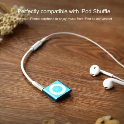 Ugreen UG20850AV136TK 20CM màu Bạc Cáp âm thanh 3.5mm nối dài - HÀNG CHÍNH HÃNG