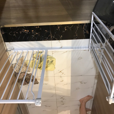 Thanh chắn cửa/ cầu thang Umoo Không cần Khoan đục, hàng nhập khẩu chính hãng, an toàn cho Bé