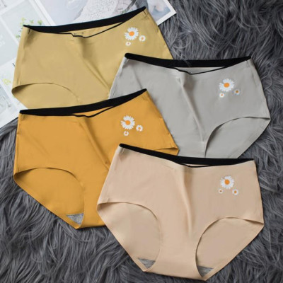 Quần lót nữ bông cúc không đường may không viền thấm hút mồ hôi