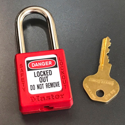 Khóa móc an toàn Master Lock 410RED