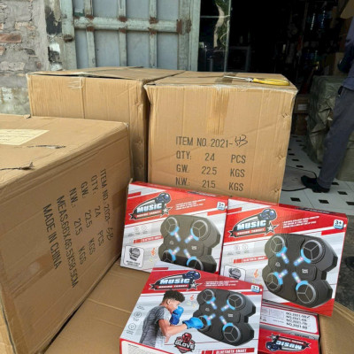 Máy tập đấm bốc theo nhạc Music Boxing tặng kèm găng tay phát nhạc qua Bluetooth