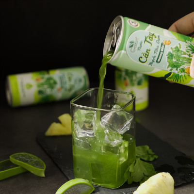 1 Lốc (6 Lon) - Nước cần tây thạch nha đam hương dứa Goce - 240ml