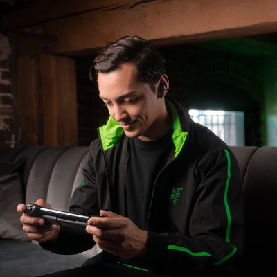[Mới, hàng chính hãng] Tay cầm điện thoại Razer Kishi V2-Gaming Controller for Android