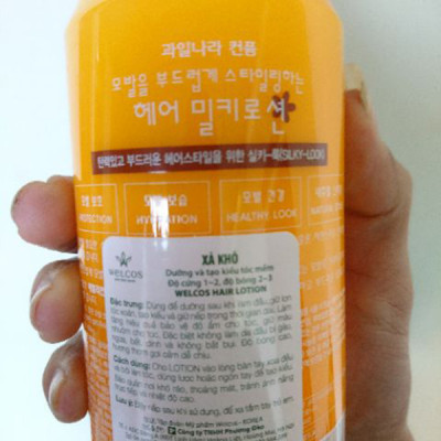 Dầu Xả khô dưỡng và tạo kiểu Tóc Confume Hair Lotion Hàn Quốc 400ml + Móc khóa