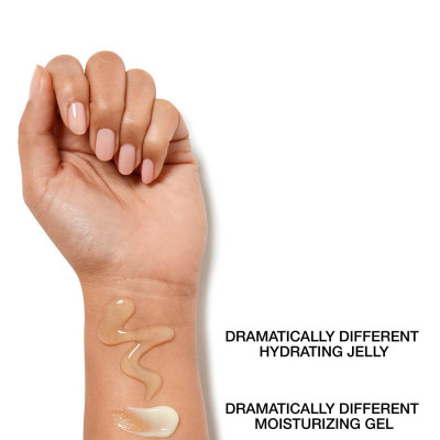 Kem dưỡng ẩm cân bằng kiểm soát cho da dầu Clinique Dramatically Different Moisturizing Gel - Moisturizer 125ml