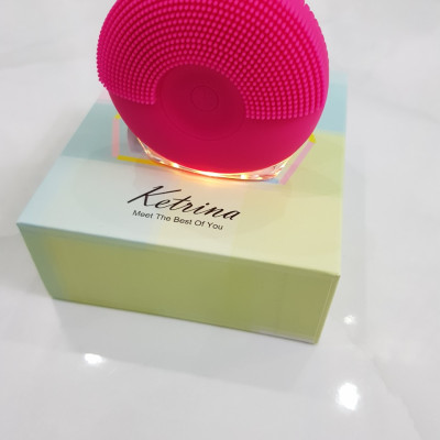 Máy Rửa Mặt Và Mát Xa Da Mặt KFA102 Ketrina Facial Cleansing Brush (Màu ngẫu nhiên) - Hàng Nhập Khẩu