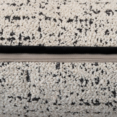 SCATTER BOX  Vỏ Gối cao cấp nhập khẩu Ireland Anh Quốc COCO Màu cream kích thước 43X43CM Phong cách cổ điển