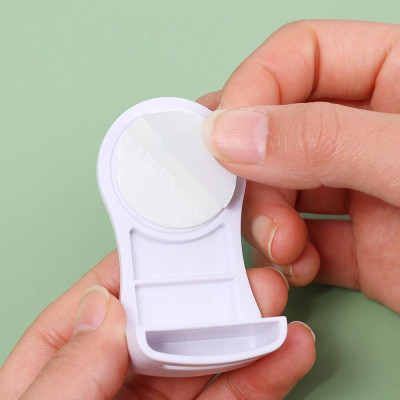 Chốt Khóa Tủ Kéo, Chốt Khóa Bảo Vệ An Toàn Cho Bé - Khóa Chốt An Toàn Tủ, Sử Dụng Miếng Dán Chắc Chắn, Tiện Dụng Trong Gia Đình. TakyHome 3110