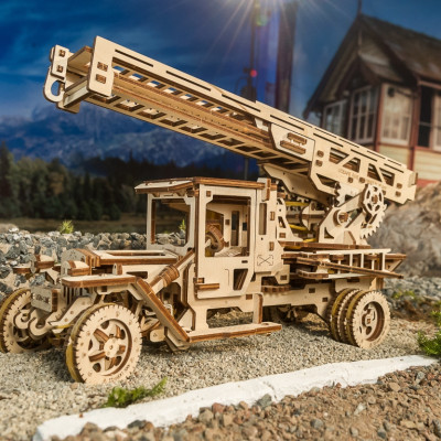 Mô Hình Gỗ Cơ Khí - UGEARS Fire Truck - Xe thang cứu hỏa, mô hình lắp ráp 3D, Chính Hãng Ugears, nhập khẩu nguyên bộ EU, Đồ chơi trí tuệ