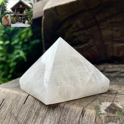 Kim tự tháp đá thạch anh NHA SAN T633 Kiến thức cổ xưa mang lại sức mạnh hiện đại 1.1 kg (KT: 8 x 10 (cm)