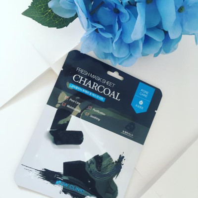 Combo 10 Mặt nạ dưỡng da chiết xuất từ than hoạt tính 3W Clinic Mask Sheet 23ml x 10