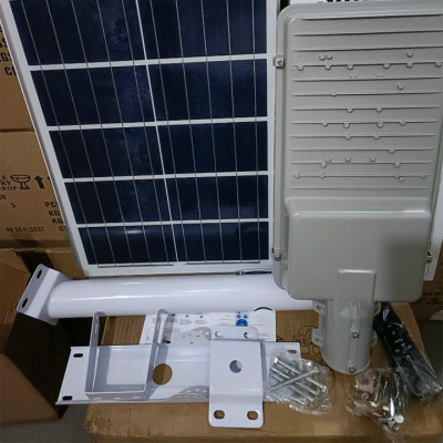 Đèn Năng Lượng Mặt Trời Bàn Chải 300w, Chuẩn IP67, Pin Rời. Sáng Liên Tục 15h. Có Nút Báo Pin Sạc.