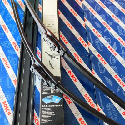 BỘ GẠT MƯA BOSCH AEROTWIN EURO SET AUDI Q7 3.6/4.2 4LB (2009-2015) - 24X26 (7215)