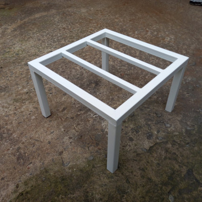 Kệ sắt để chậu hoa cây cảnh, Vuông 20x20cm & Vuông 30x30cm, cao (10-20)cm, thép hộp 20mm (Hàng Chính Hãng )