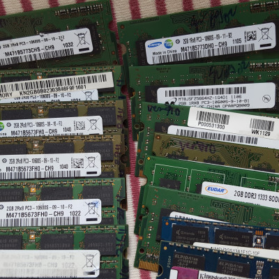 Ram laptop 2GB DDR3 PC3-8500s - 10600s Hàng chính hãng