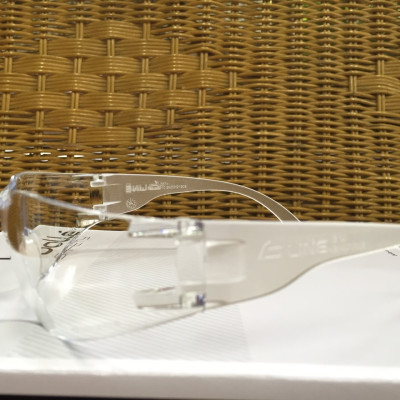 KÍNH BẢO HỘ BOLLE BL30 CLEAR CODE PSSBL30-014 chống trầy xước và mờ sương. Bảo vệ 99,9% tia UVA/UVB, tiêu chuẩn EN166, EN170