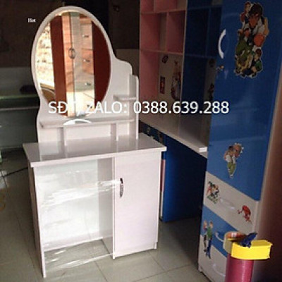 Bàn phấn sang trọng