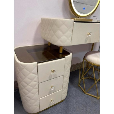 Bàn phấn mẫu mới