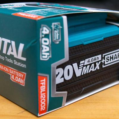 PIN TOTAL LITHIUMION 20V 4 AMPE TOTAL TFBLI2002 - HÀNG CHÍNH HÃNG