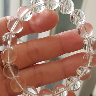 Vòng tay phong thủy may mắn đá thạch anh trắng tự nhiên rẻ đẹp Size vòng 10mm hay 10li chuẩn hợp Nữ mệnh kim mệnh Thủy Đá thạch anh trắng tự nhiên đeo tốt sức khỏe, tim mạch, may mắn thuận lợi công việc cuộc sống ạ