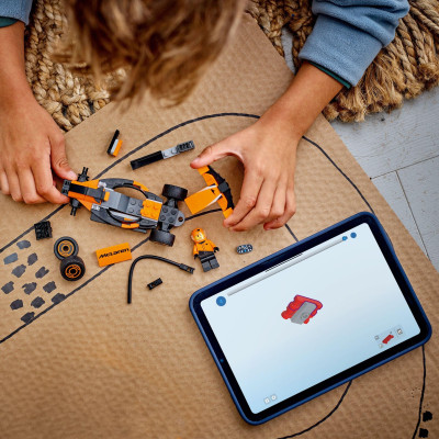 Đồ Chơi Lắp Ráp Lắp Ráp Xe Đua F1 - F1 Driver With McLaren Race Car - Lego City 60442 (86 Mảnh Ghép)