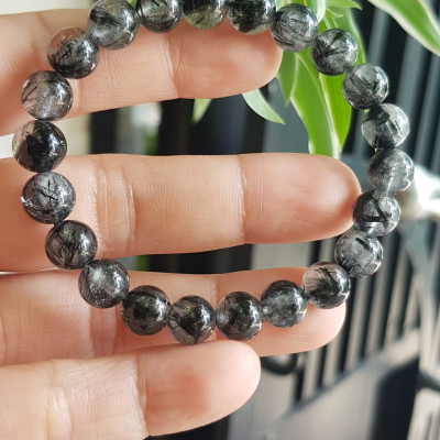 Vòng tay thạch anh tóc đen tự nhiên nữ size hạt 8mm màu đen trắng bóng đẹp hợp mệnh thủy mệnh Mộc đeo đẹp may mắn hợp mệnh tuổi tốt sức khỏe công việc  ạ