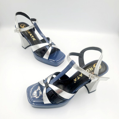 Giày sandal nữ cao gót đế cao 8 phân hàng hiệu rosata hai màu vàng xanh ro531