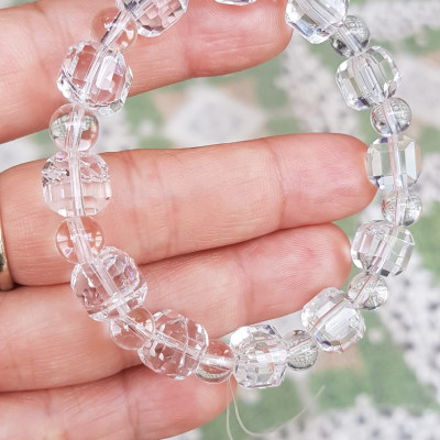  Vòng tay phong thuỷ nữ đá thạch anh trắng trong tự nhiên kiểu vuông giác tròn Size hạt vuông 10mm hạt tròn nhỏ 6mm Nữ mệnh kim mệnh Thủy đeo hợp may mắn tốt sức khoẻ công việc ạ