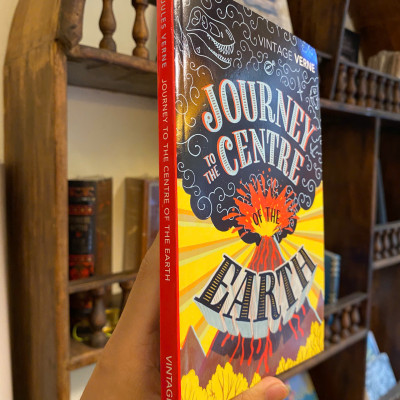 Sách - Journey to the Centre of the Earth by Jules Verne | Classics /  Science Fiction / Ngoại văn