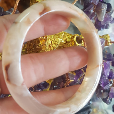 Vòng đeo tay Nữ Bản Hẹ Đá Mã Não Hoa Rau Câu Vòng tay Ni 53mm x Cao 10mm x dầy 7mm bóng đẹp Nữ 50kg - 53kg  đeo xinh màu hoa nhẹ nhàng rất xinh xắn ạ