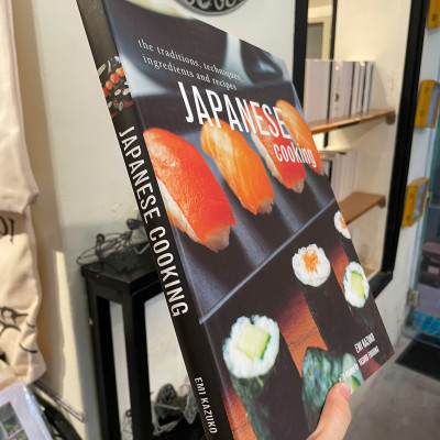 Sách - Japanese Cooking: The Traditions, Techniques, Ingredients & Recipes - Emi Kazuko - Bìa cứng