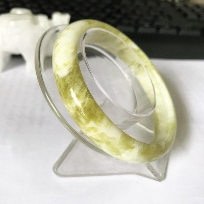 Vòng tay đá tự nhiên màu vàng chanh cho người mệnh Thủy và Kim cao từ 1.5 đến 2.3 cm